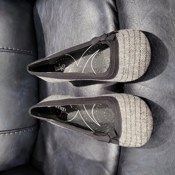 Women's Heels - Picture 3 of 9